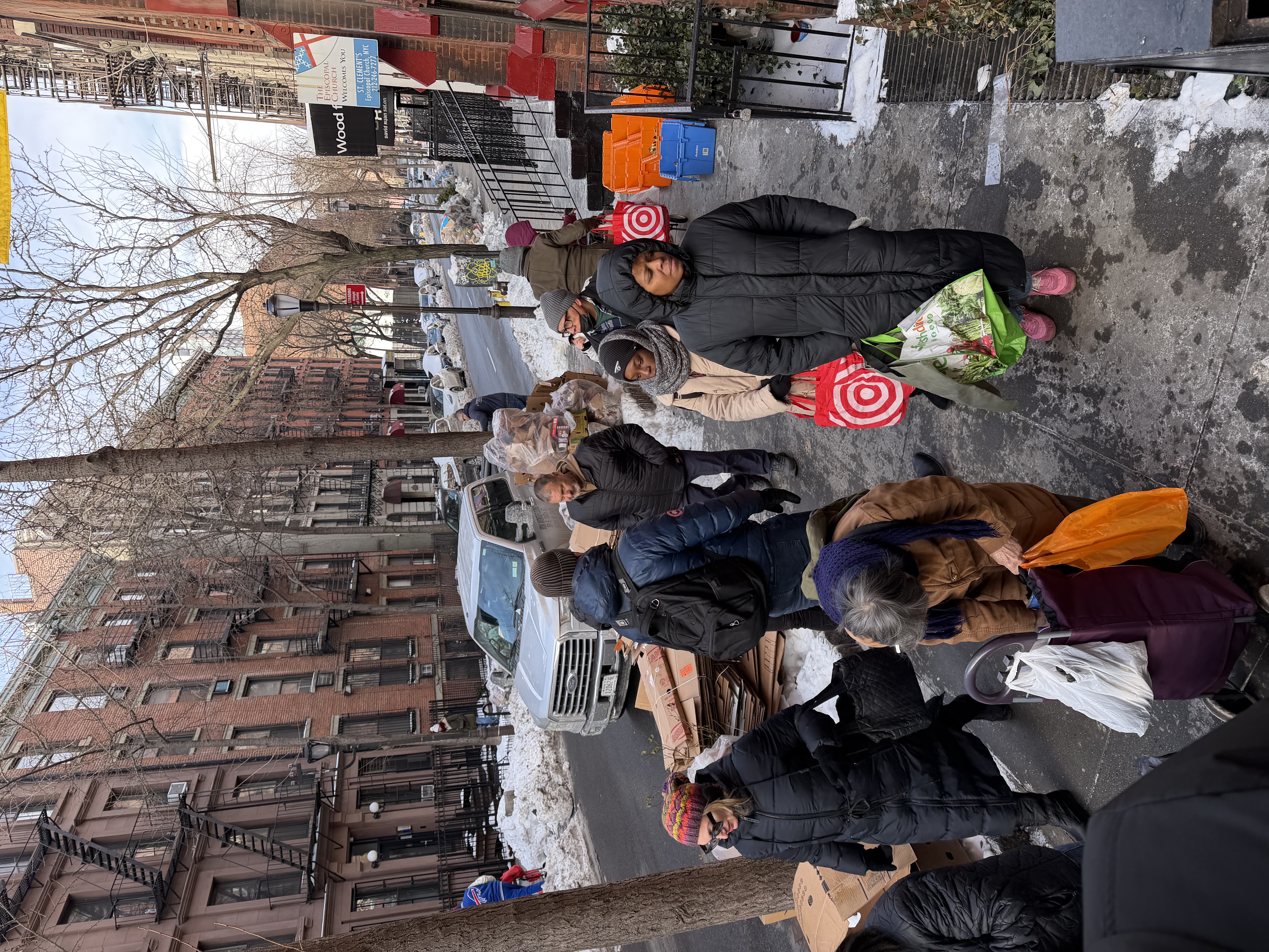 A multilingual LSO event with community members
